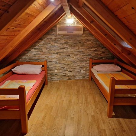House Riva Appartement Pirovac Buitenkant foto
