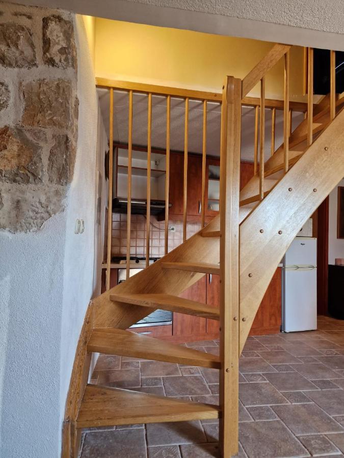 House Riva Appartement Pirovac Buitenkant foto